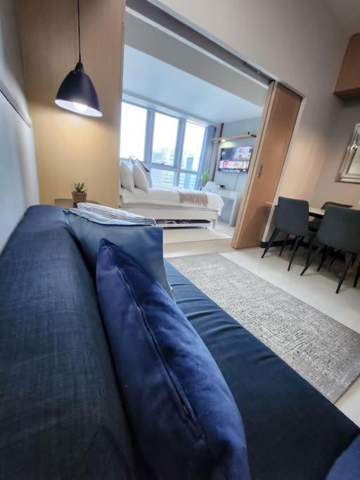 Luxestaysmnl Coastal Chic Netflx 380Mbps Pool Bgc 马尼拉 外观 照片