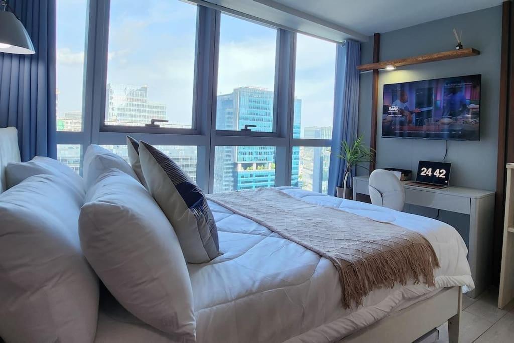 Luxestaysmnl Coastal Chic Netflx 380Mbps Pool Bgc 马尼拉 外观 照片