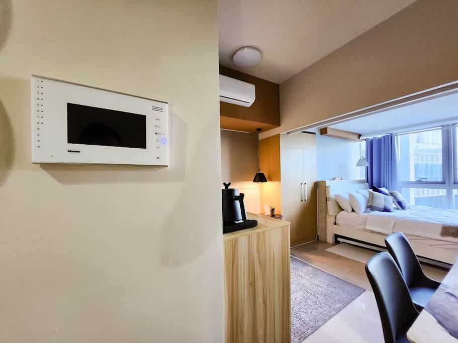 Luxestaysmnl Coastal Chic Netflx 380Mbps Pool Bgc 马尼拉 外观 照片